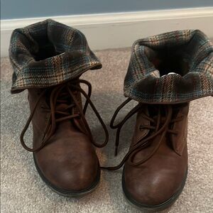Plaid Cuff Brown Ankle Boots